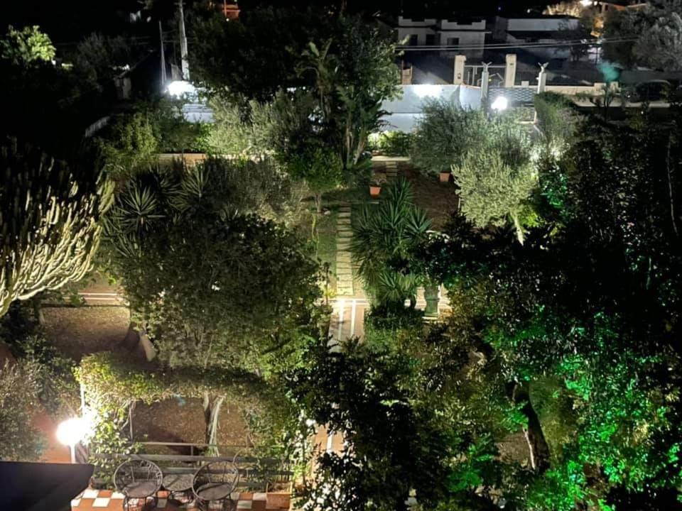 Grotta Dei Puntali B&B Carini Eksteriør billede